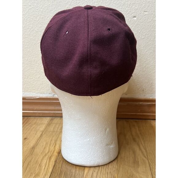 Classic Sportswear Harvard University Fitted Hat Cap Size 7 1/8 Made in USA - Picture 2 of 3